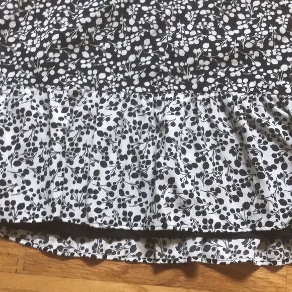 Maternity dress new with tags - Picture 5 of 9